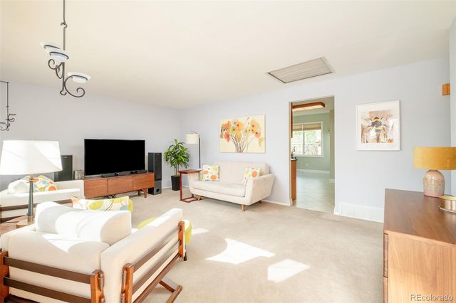 973 S Holland Street, Lakewood, CO 80226