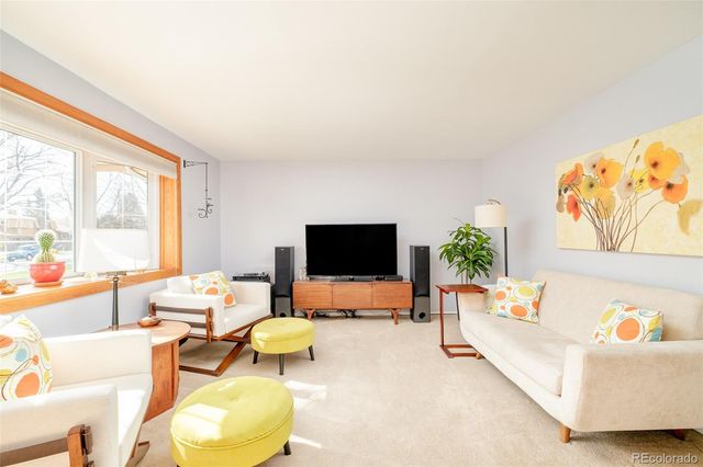 973 S Holland Street, Lakewood, CO 80226