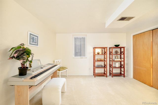 973 S Holland Street, Lakewood, CO 80226