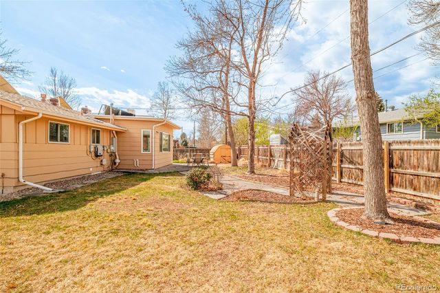 973 S Holland Street, Lakewood, CO 80226