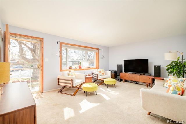 973 S Holland Street, Lakewood, CO 80226