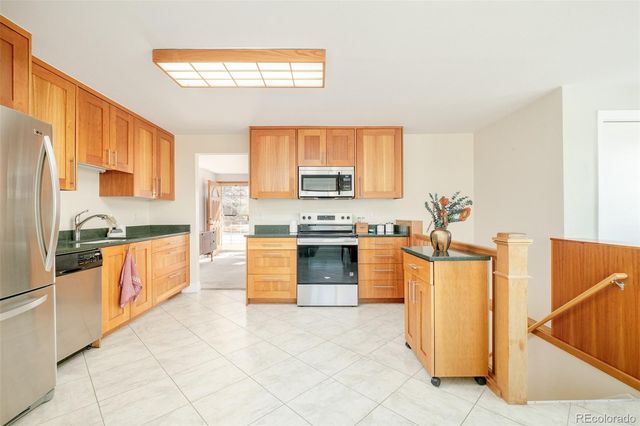 973 S Holland Street, Lakewood, CO 80226