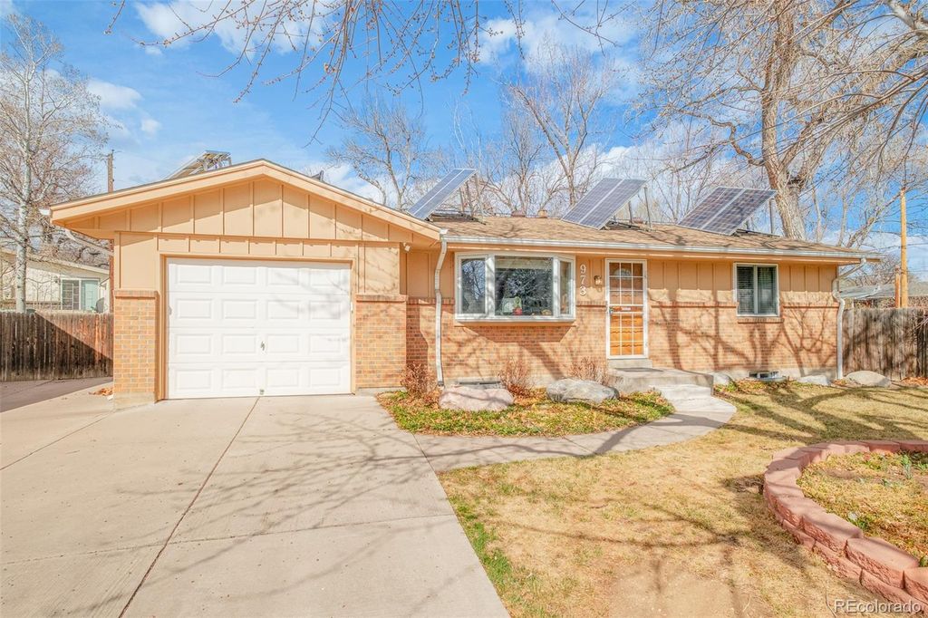 973 S Holland Street, Lakewood, CO 80226