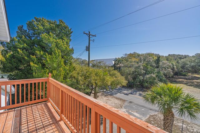 2305 Myrtle Street, Edisto Island, SC 29438