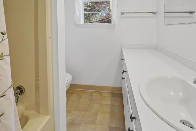 2305 Myrtle Street, Edisto Island, SC 29438