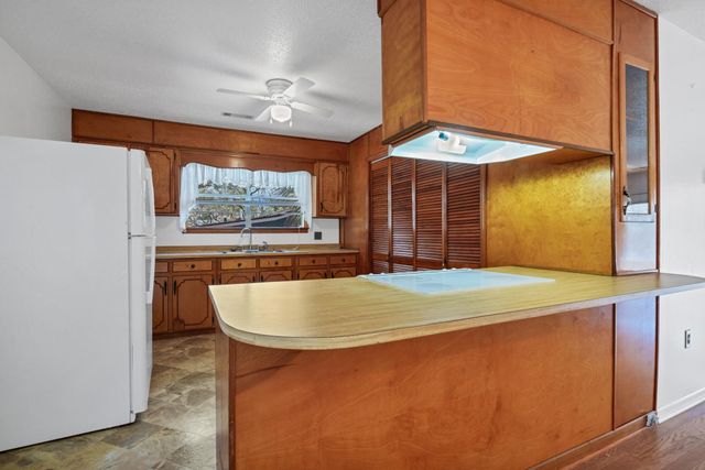 2305 Myrtle Street, Edisto Island, SC 29438