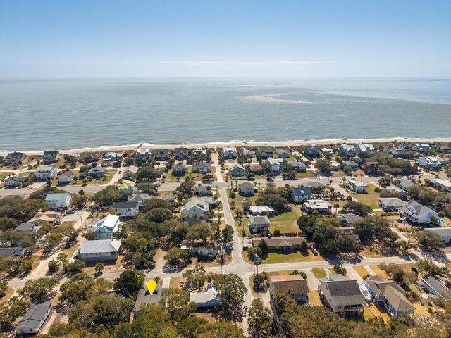 2305 Myrtle Street, Edisto Island, SC 29438