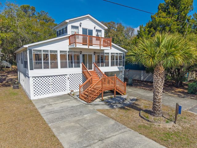 2305 Myrtle Street, Edisto Island, SC 29438