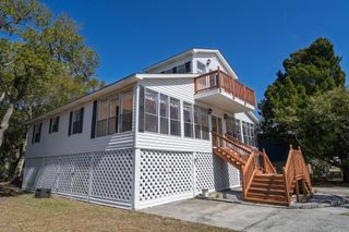 2305 Myrtle Street, Edisto Island, SC 29438