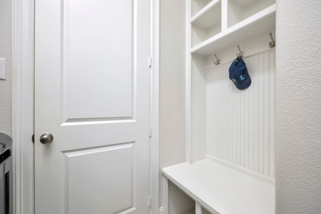 1016 W Bluff Way, Roanoke, TX 76262