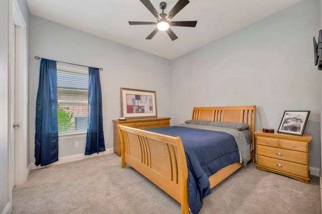 1016 W Bluff Way, Roanoke, TX 76262