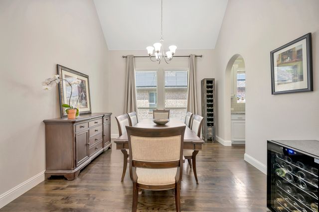 1016 W Bluff Way, Roanoke, TX 76262