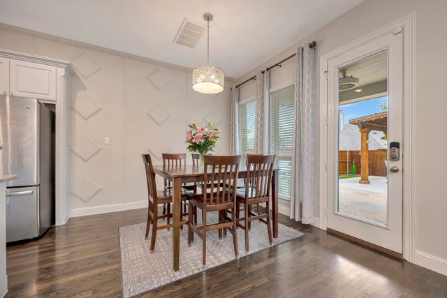 1016 W Bluff Way, Roanoke, TX 76262