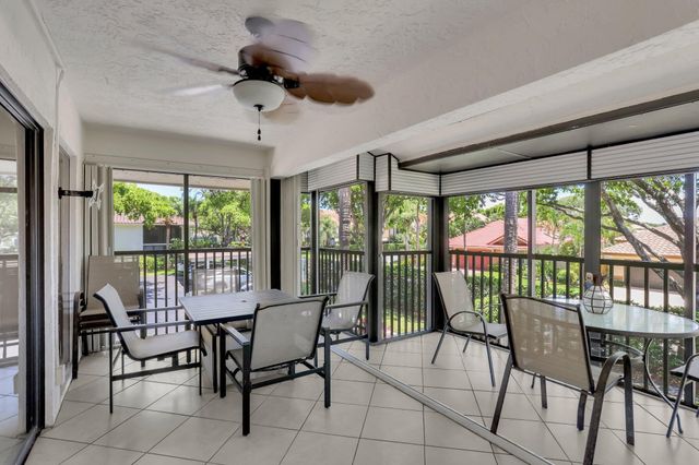 60 Pelican Pointe Drive 201, Delray Beach, FL 33483