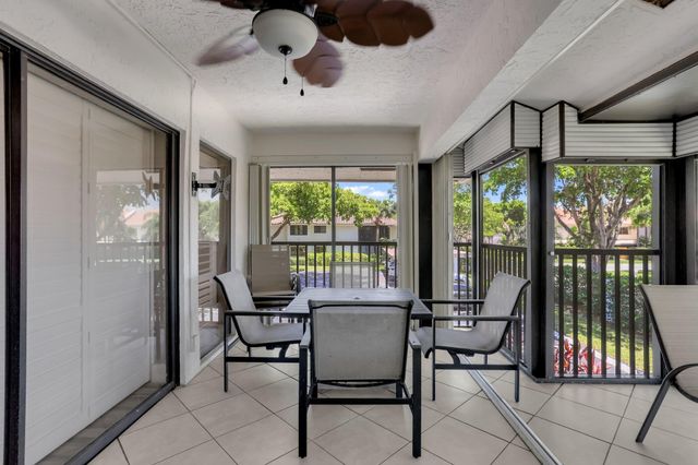 60 Pelican Pointe Drive 201, Delray Beach, FL 33483
