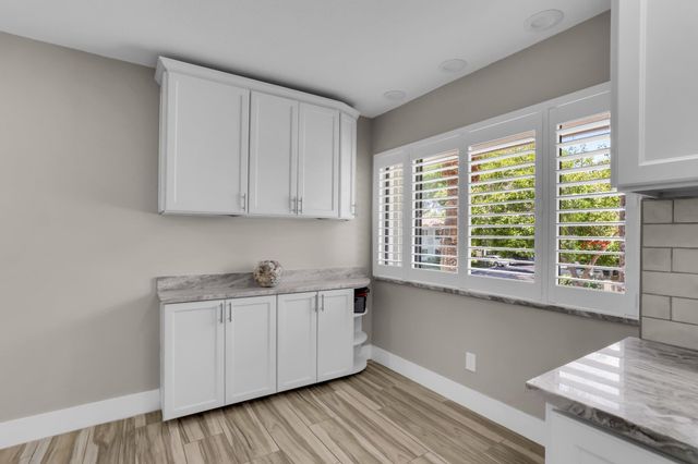 60 Pelican Pointe Drive 201, Delray Beach, FL 33483