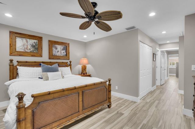 60 Pelican Pointe Drive 201, Delray Beach, FL 33483