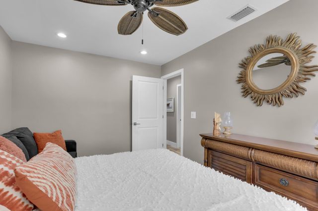 60 Pelican Pointe Drive 201, Delray Beach, FL 33483