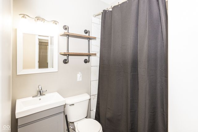 2021 Hillside Avenue, Indianapolis, IN 46218