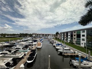 801 River Point DR 206A, Naples, FL 34102