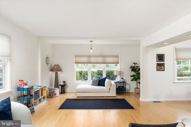 246 WITHERSPOON ST, Princeton, NJ 08542