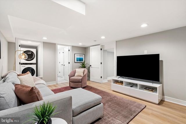 246 WITHERSPOON ST, Princeton, NJ 08542