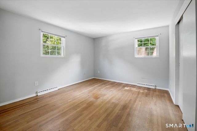 8 Stanwick Circle, Stamford, CT 06905