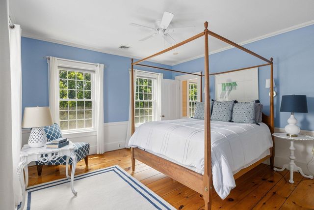 79 Atlantic Avenue, North Hampton, NH 03862