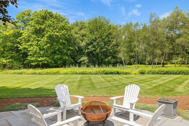 79 Atlantic Avenue, North Hampton, NH 03862