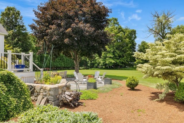 79 Atlantic Avenue, North Hampton, NH 03862