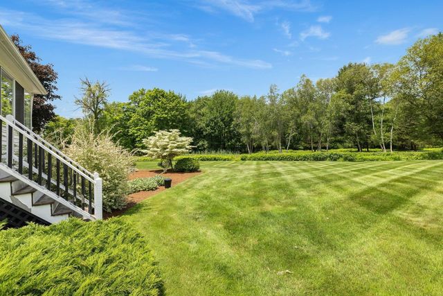 79 Atlantic Avenue, North Hampton, NH 03862