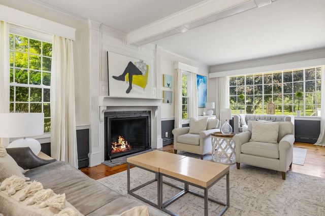79 Atlantic Avenue, North Hampton, NH 03862