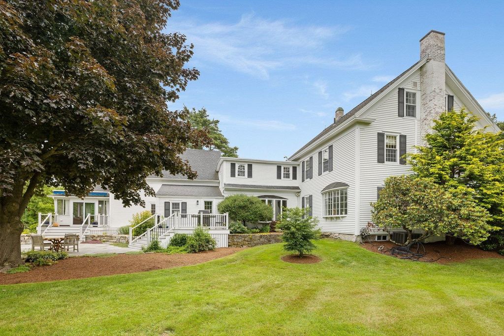 79 Atlantic Avenue, North Hampton, NH 03862
