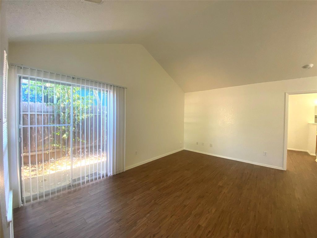 12309 Dellrey DR B, Austin, TX 78758