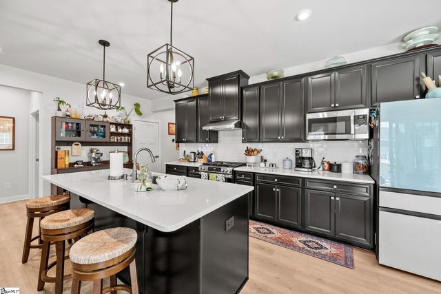 1225 Fiddletree Lane, Woodruff, SC 29388