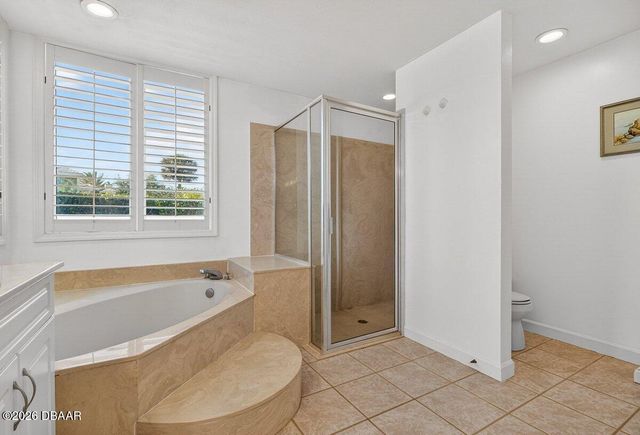 13 Bay Pointe Drive, Ormond Beach, FL 32174