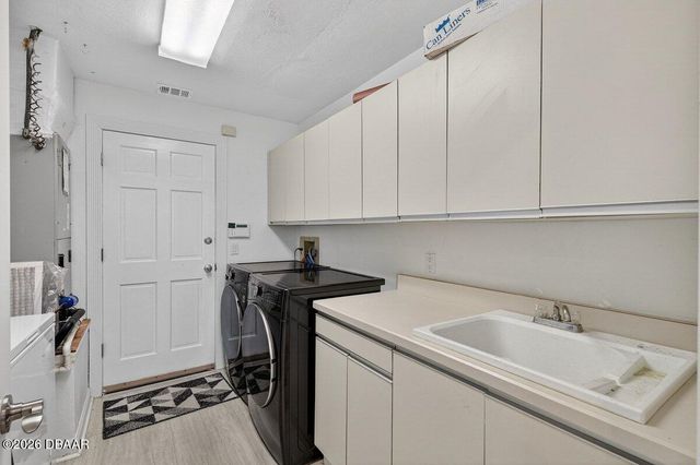 13 Bay Pointe Drive, Ormond Beach, FL 32174