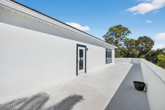 13 Bay Pointe Drive, Ormond Beach, FL 32174