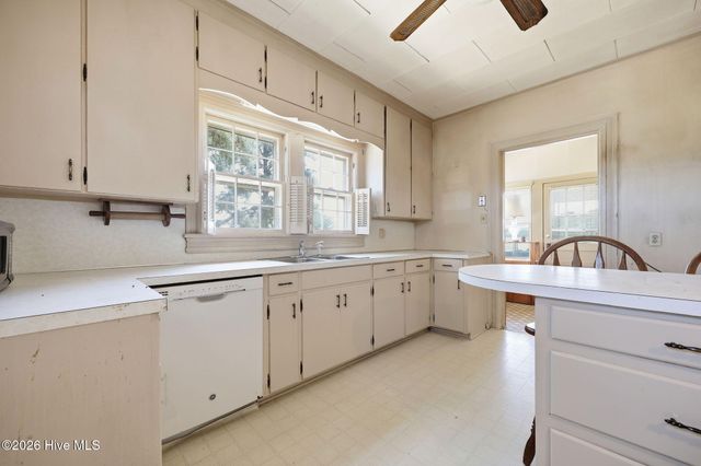 6570 Us Highway 70 E, Kinston, NC 28501