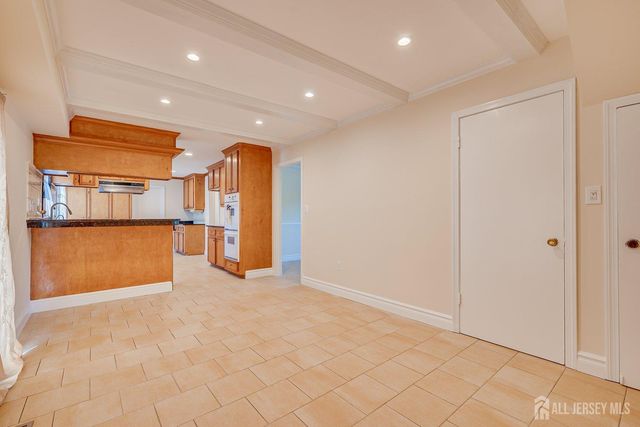 20 Tamarack Road, Franklin, NJ 08873