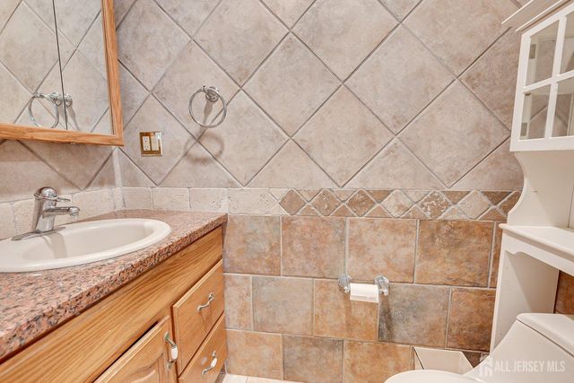 20 Tamarack Road, Franklin, NJ 08873