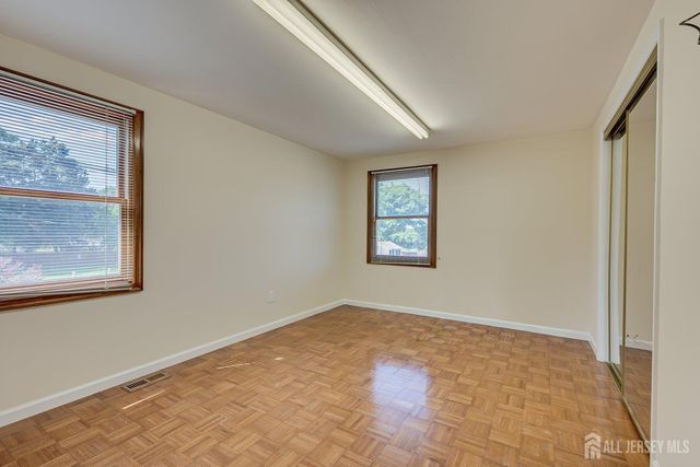 20 Tamarack Road, Franklin, NJ 08873
