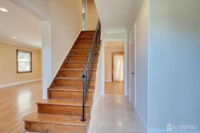 20 Tamarack Road, Franklin, NJ 08873