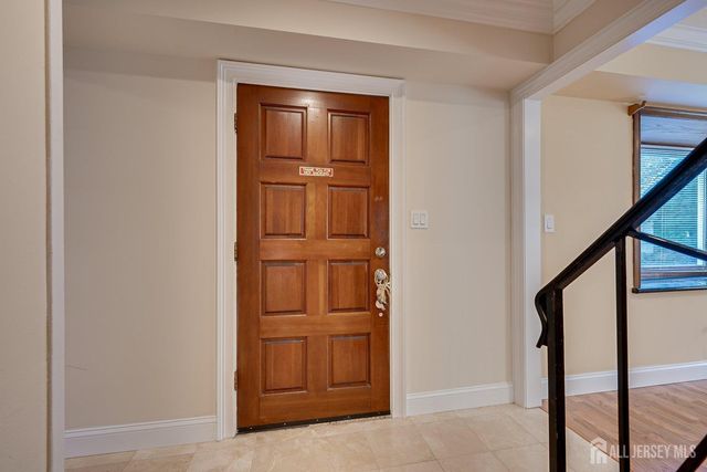20 Tamarack Road, Franklin, NJ 08873