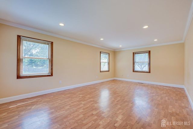20 Tamarack Road, Franklin, NJ 08873