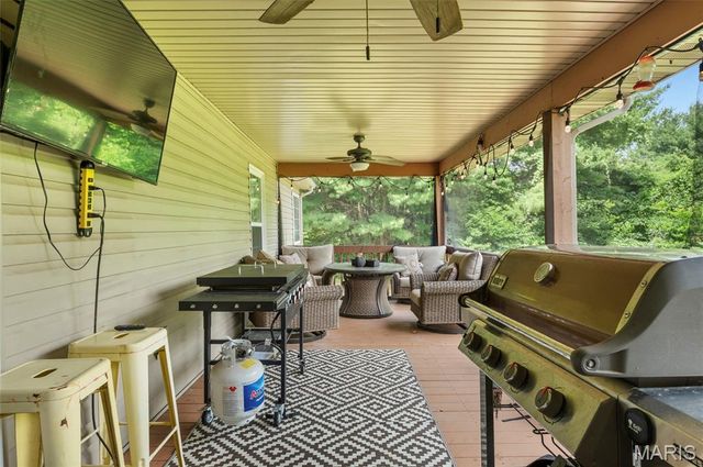 8125 E Mick Road, Edwardsville, IL 62025