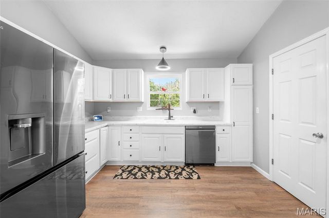 8125 E Mick Road, Edwardsville, IL 62025