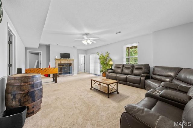 8125 E Mick Road, Edwardsville, IL 62025