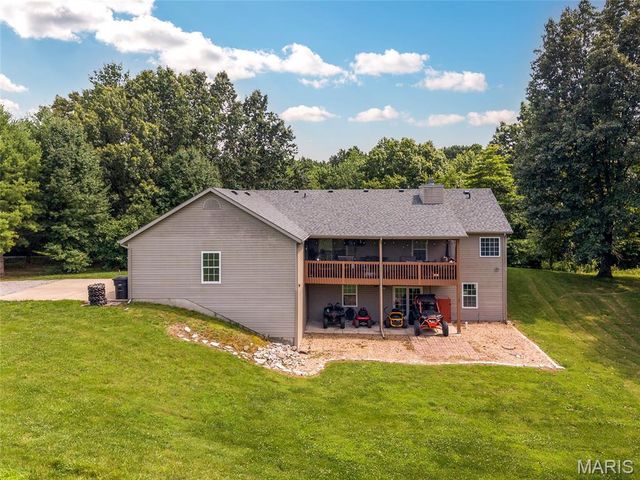 8125 E Mick Road, Edwardsville, IL 62025