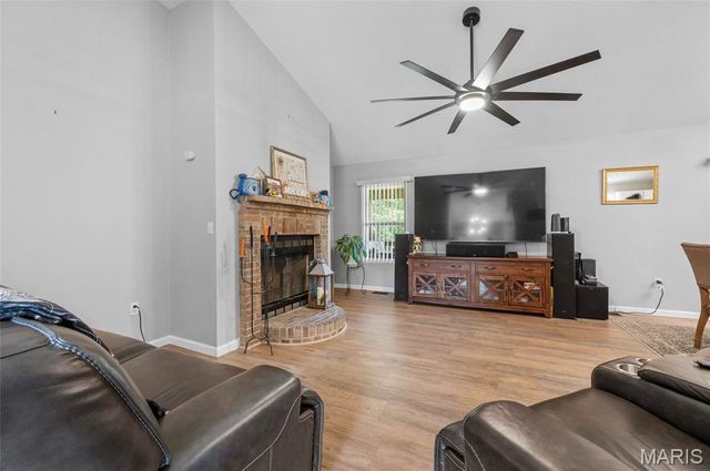 8125 E Mick Road, Edwardsville, IL 62025